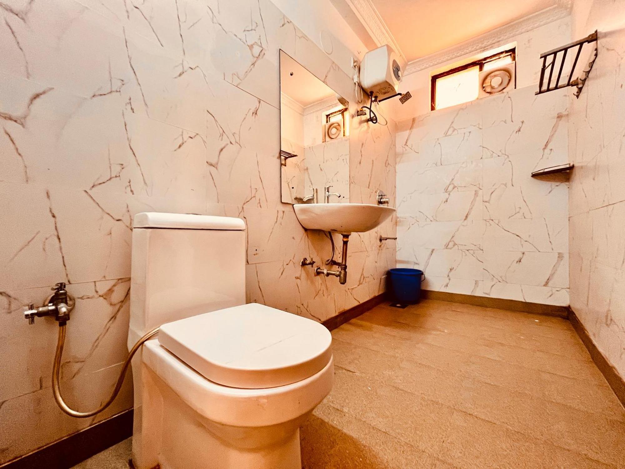 Summer Beach Resort, Goa - #Near Baga Beach #Swimming Pool #Garden #Bar #Lift #Premium Rooms #Property Of The Year #70565-84665 Calangute Exterior photo