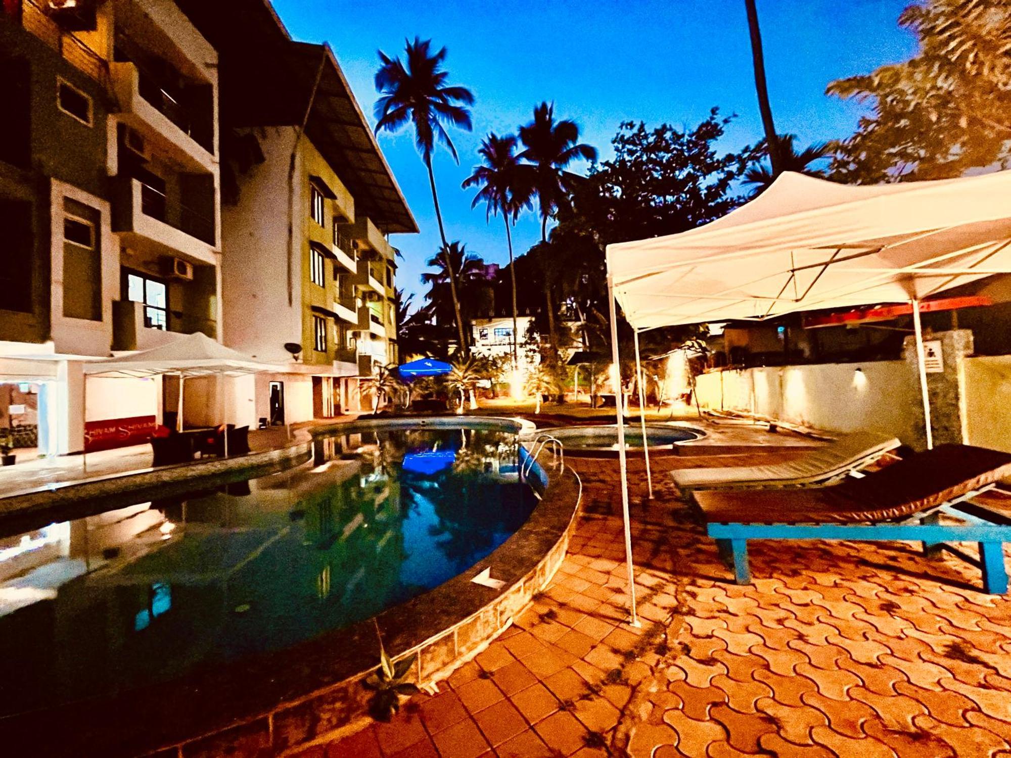 Summer Beach Resort, Goa - #Near Baga Beach #Swimming Pool #Garden #Bar #Lift #Premium Rooms #Property Of The Year #70565-84665 Calangute Exterior photo