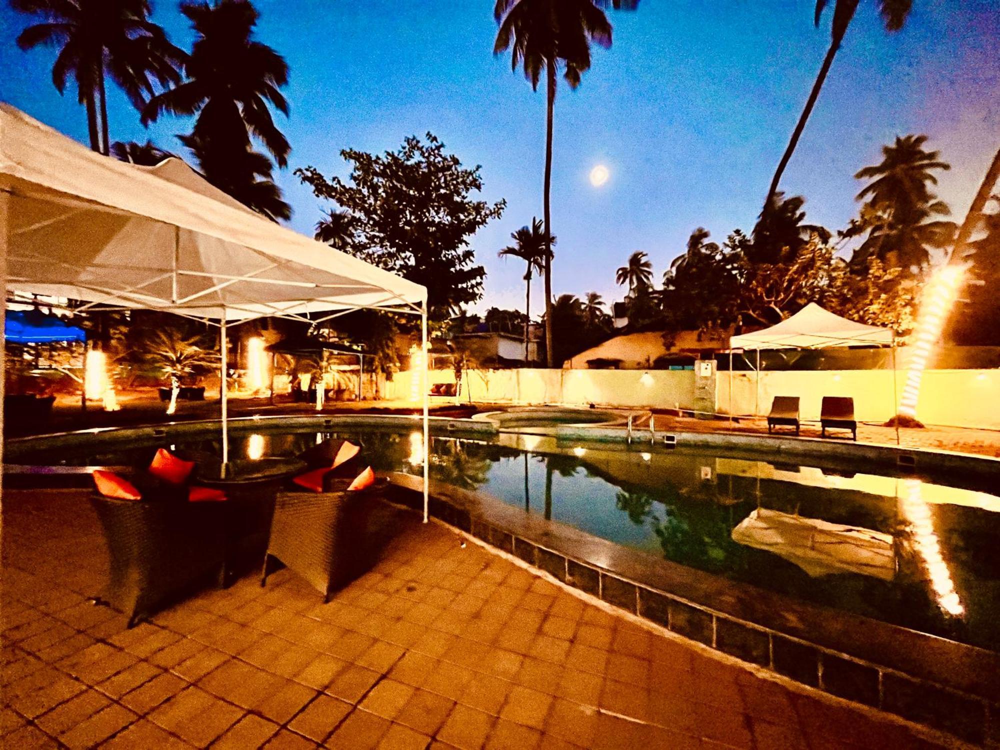 Summer Beach Resort, Goa - #Near Baga Beach #Swimming Pool #Garden #Bar #Lift #Premium Rooms #Property Of The Year #70565-84665 Calangute Exterior photo